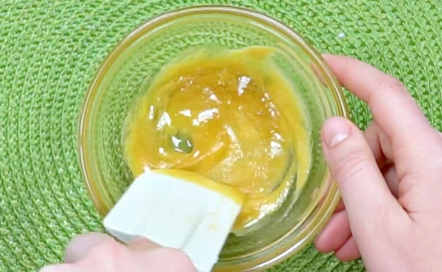 Honey and mustard mixture.