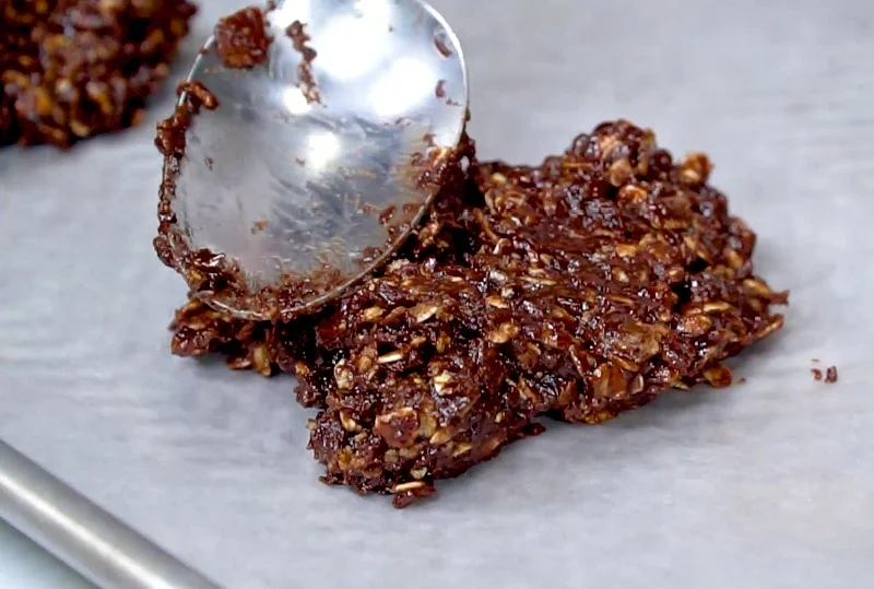 Cookie being formed.