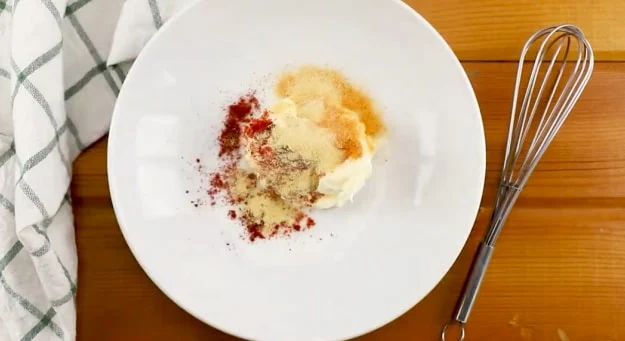 Mayonnaise mixture.