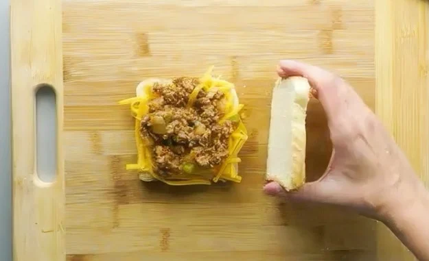 Assembling the sandwich.