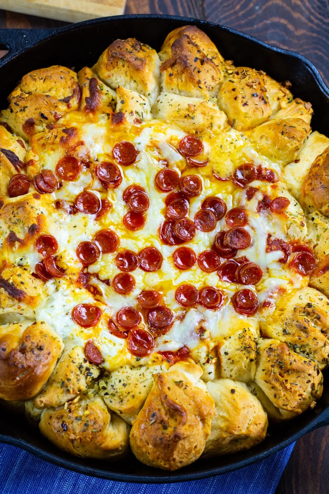 Pizza Dip Ring topped with mini pepperonis.