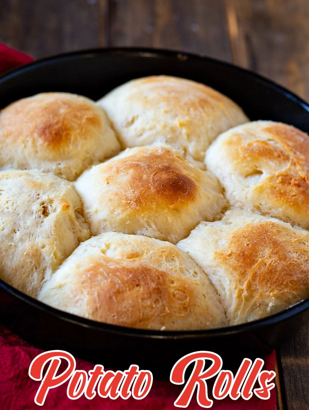 Rolls in a round baking pan.