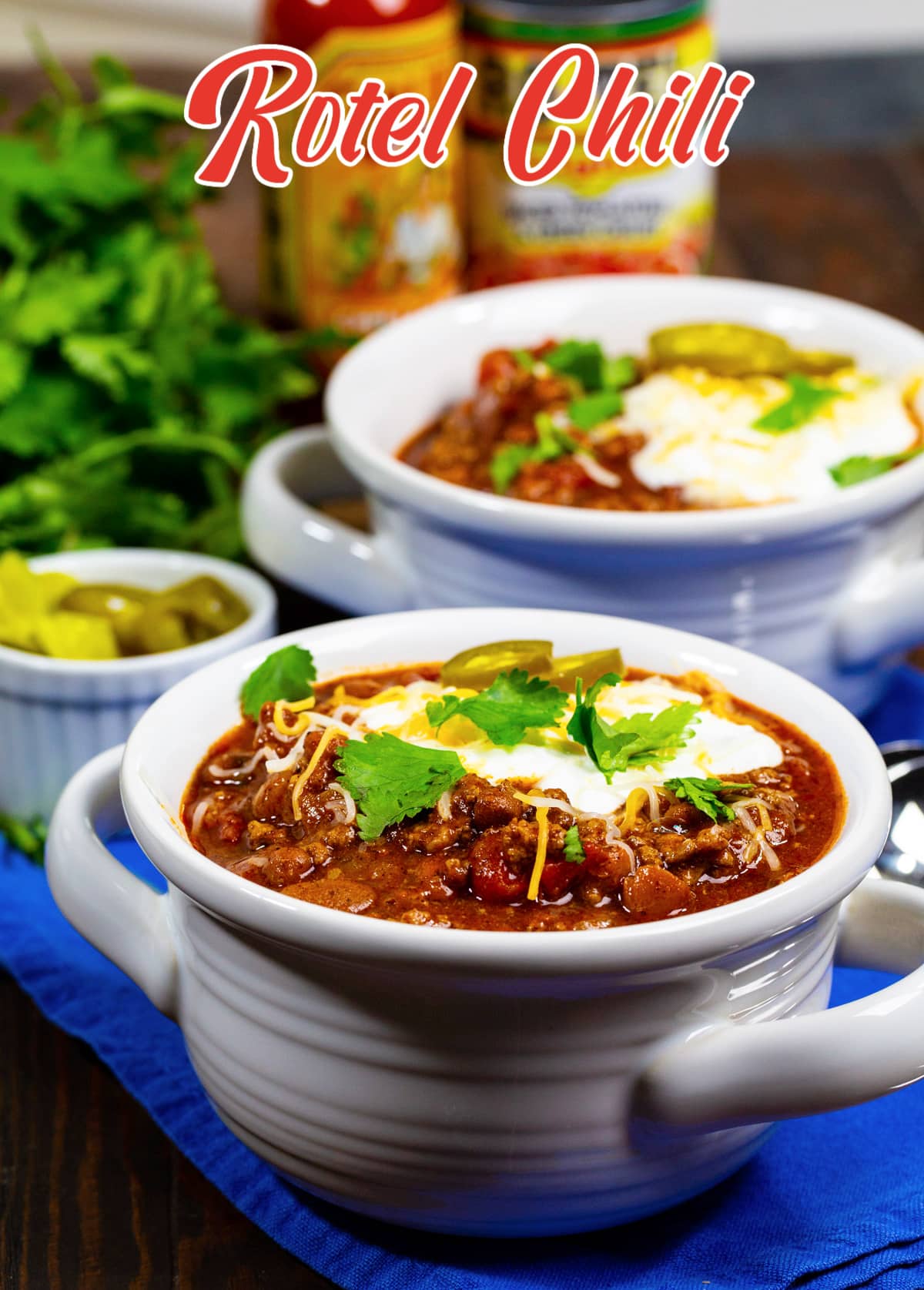 Rotel Chili in soup bowls.
