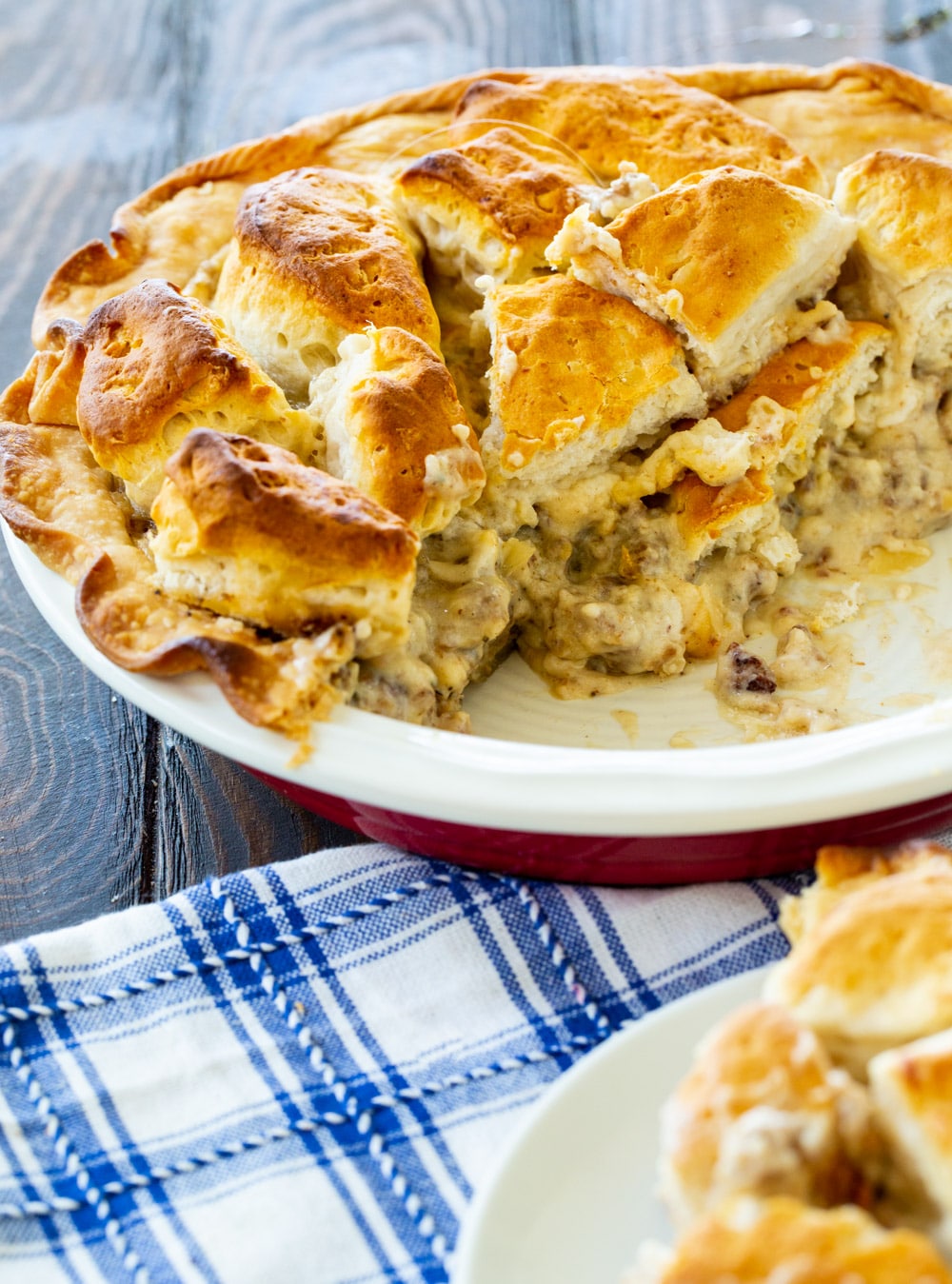 Biscuits and Gravy Pie in a pie pan.