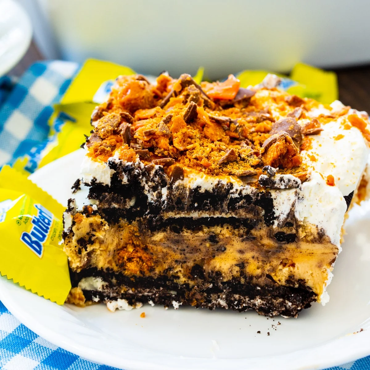 No-Bake Butterfinger Oreo Icebox Cake