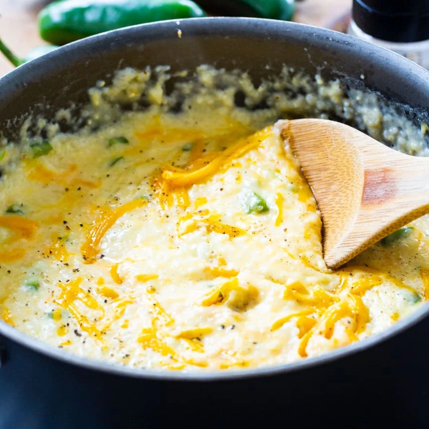 Jalapeno Cheddar Cheese Grits