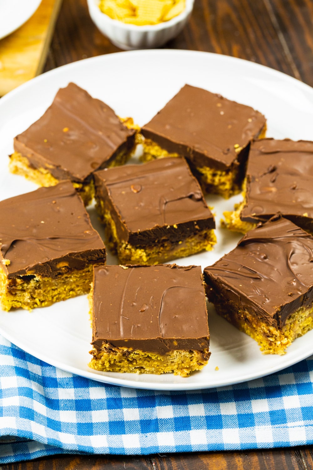 Scotcharoo squares on a plate.