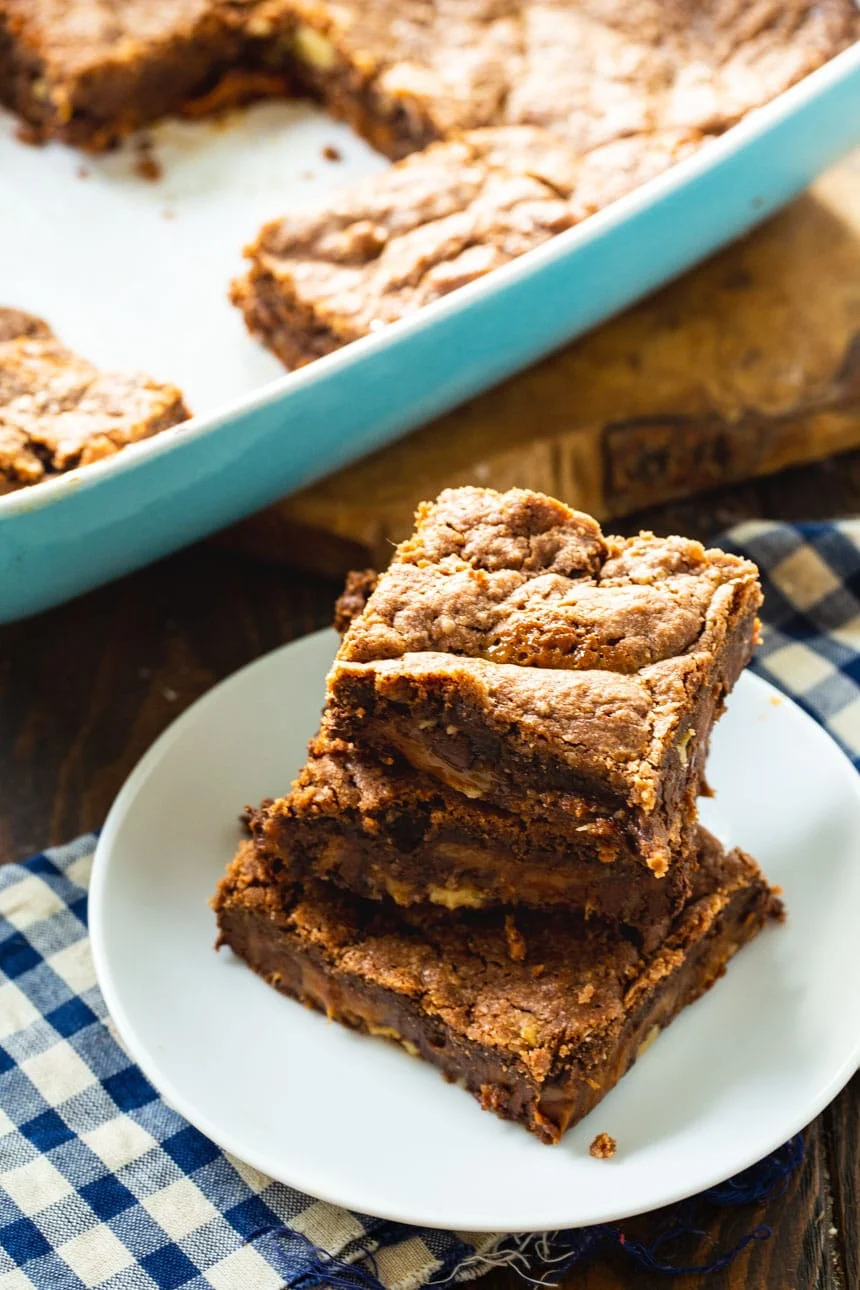 Easy Chocolate Caramel Bars