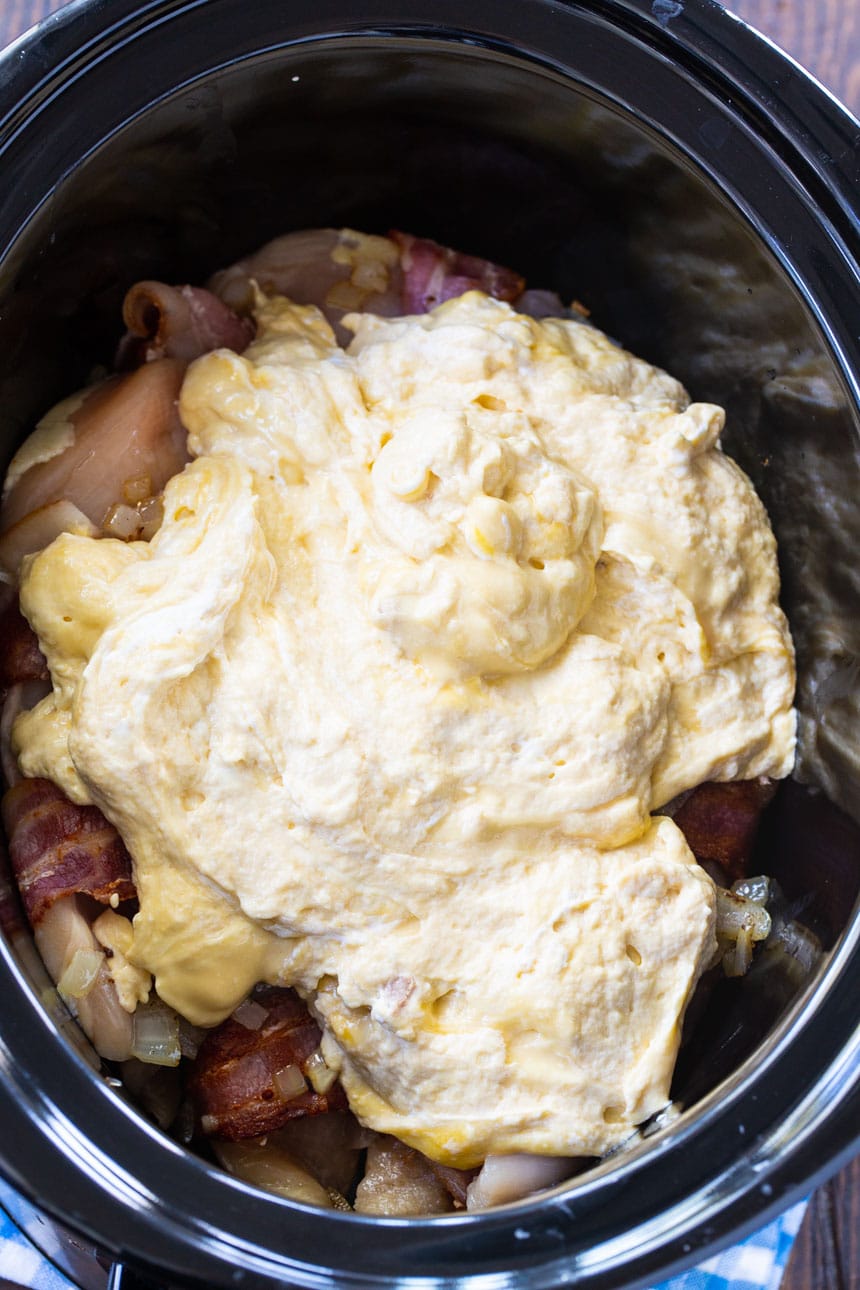 Sour Cream and Bacon Crockpot Chicken