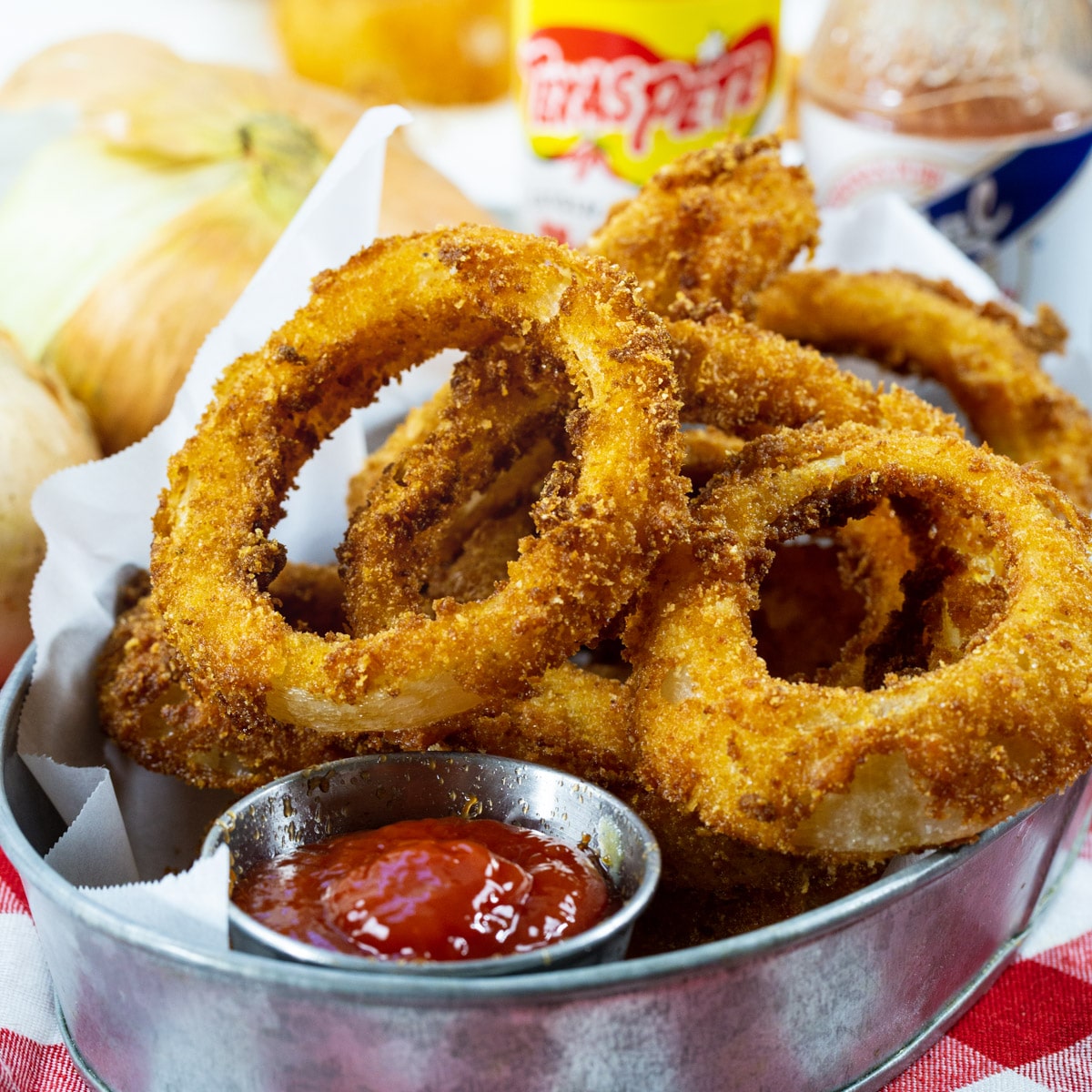 Hot Sauce Marinated Onion Rings