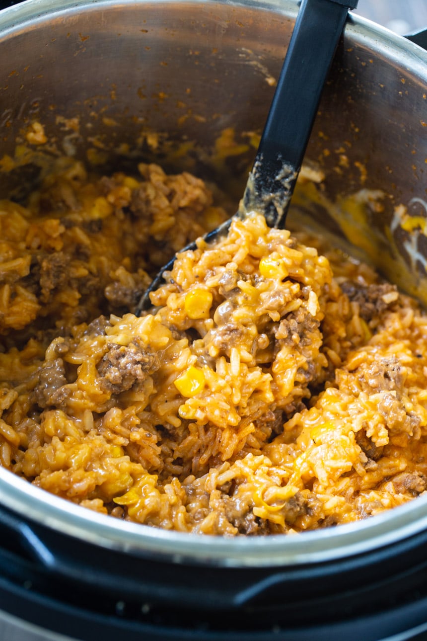 Instant Pot Cheesy Ground Beef and Rice