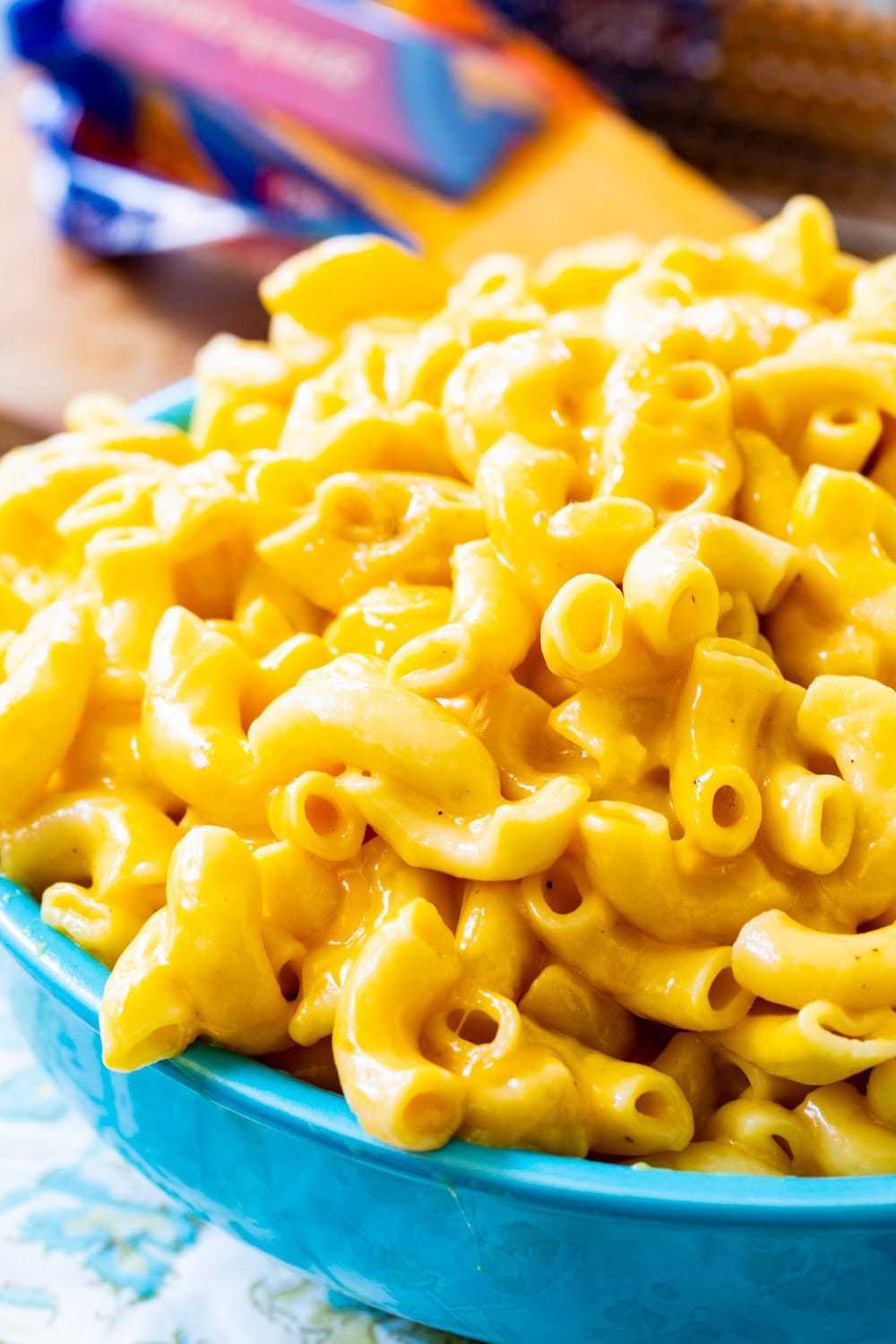 Instant Pot Mac and Cheese in a blue bowl.
