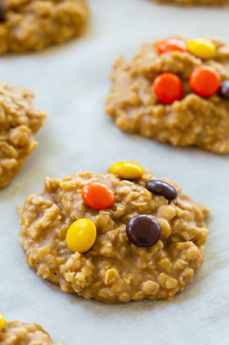No-Bake Peanut Butter Oatmeal Cookies