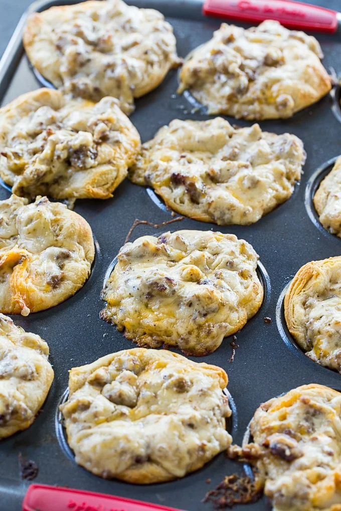 Sausage Gravy Biscuit Cups