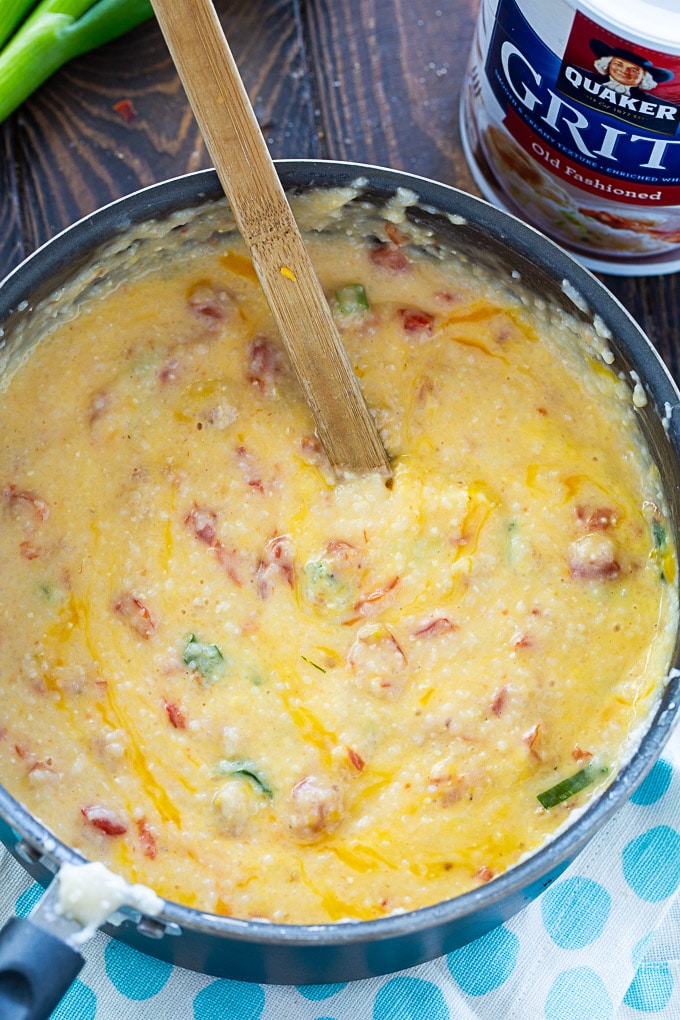 Pot full of Cheesy Tomato Grits