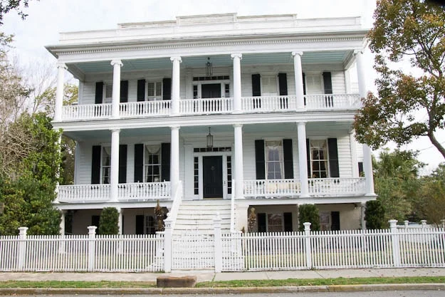 historic home on Bay St in Beaufort SC