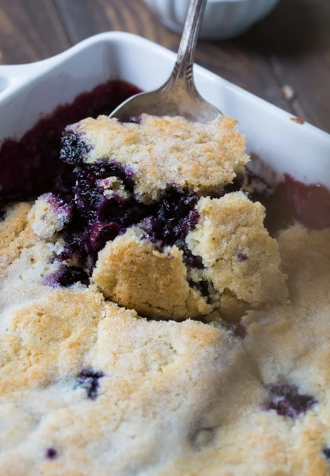 Easy Blueberry Cobbler