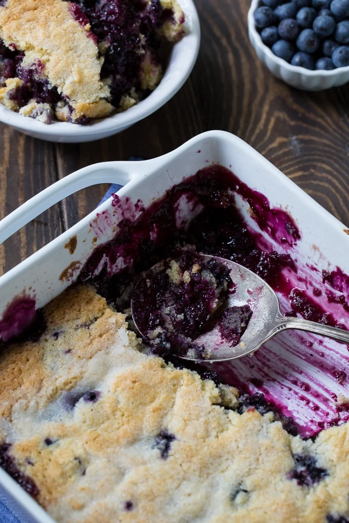Easy homemade Blueberry Cobbler