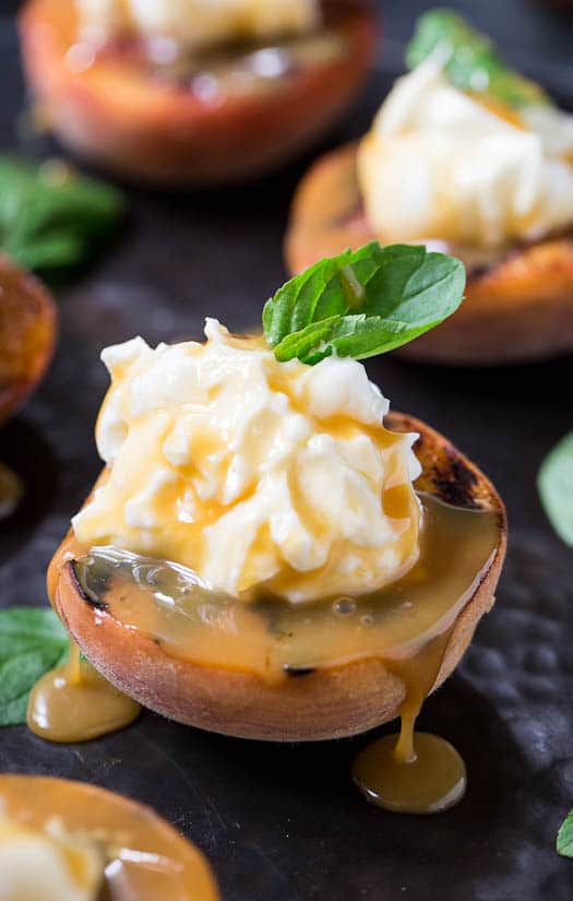 Grilled Peaches with Mascarpone Whipped Cream