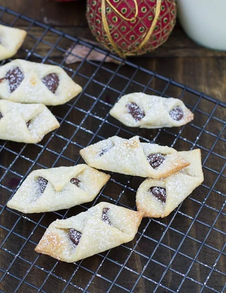 Nutella Cookies on a wire rack.