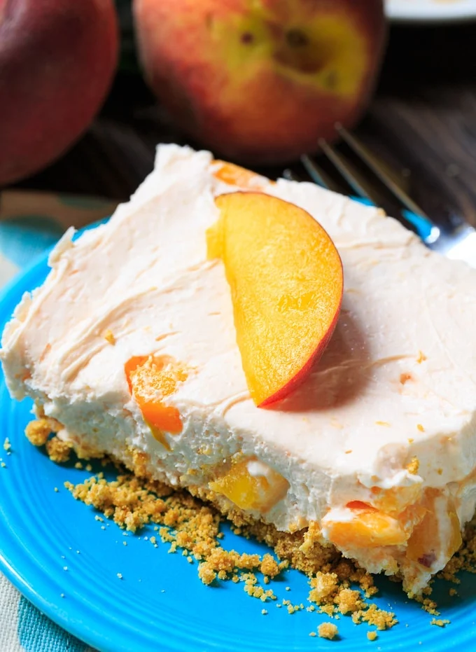 No-Bake Peach Cheesecake Bars