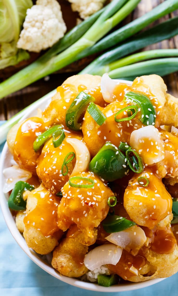 Sesame Cauliflower- super delicious vegetarian meal. Tastes just like takeout.
